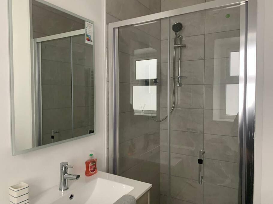 פורטראש Modern Apartment With Sea Views מראה חיצוני תמונה